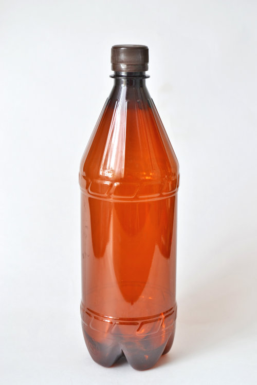Бутылка ПЭТ (пластик) 1.5 л, с колпачком